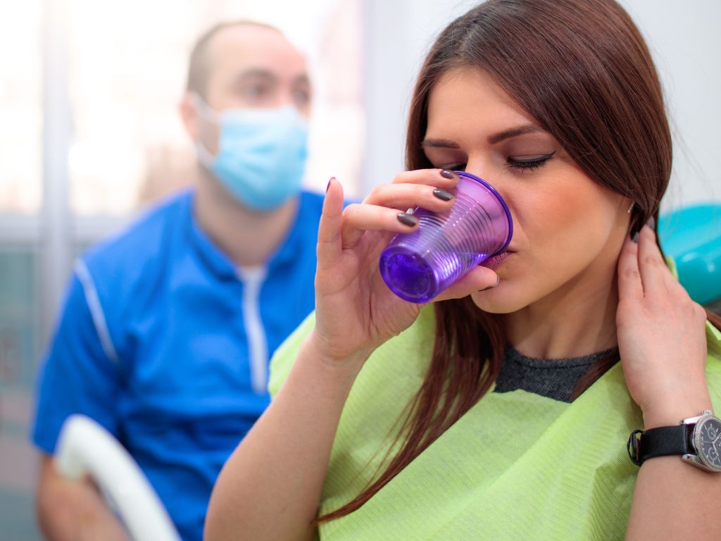 Turismo dentale in Albania, Croazia e Turchia: conviene davvero? Scopri rischi, errori comuni e i vantaggi di affidarsi a un dentista in Italia.